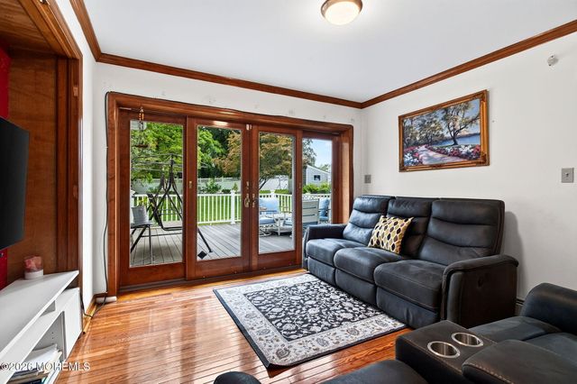33 Tennent Road, Morganville, NJ 07751