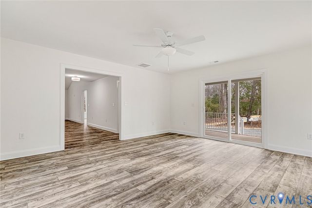 127 Ferry Landing Rd, Dunnsville, VA 22454