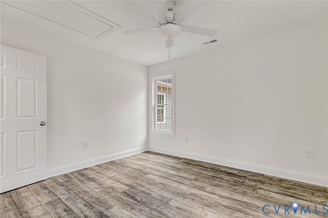 127 Ferry Landing Rd, Dunnsville, VA 22454