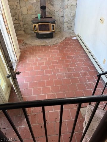 7 Tecumseh Rdg, Jefferson Twp., NJ 07885