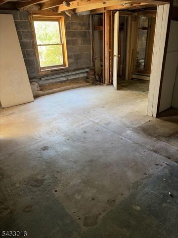 7 Tecumseh Rdg, Jefferson Twp., NJ 07885
