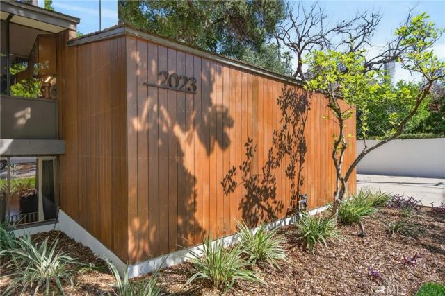 2023 Arroyo Drive, Riverside, CA 92506