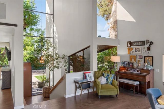 2023 Arroyo Drive, Riverside, CA 92506