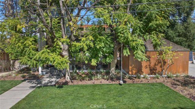 2023 Arroyo Drive, Riverside, CA 92506