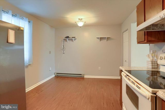 19 DOGWOOD LN, Cleona, PA 17042