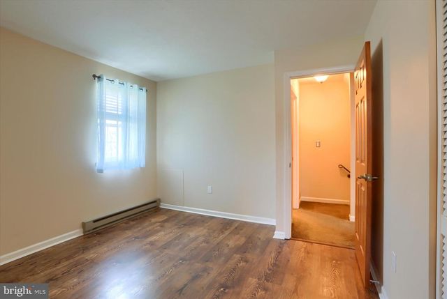 19 DOGWOOD LN, Cleona, PA 17042