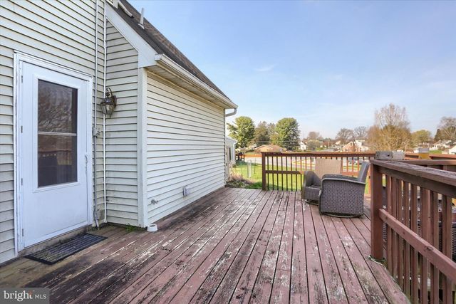 19 DOGWOOD LN, Cleona, PA 17042