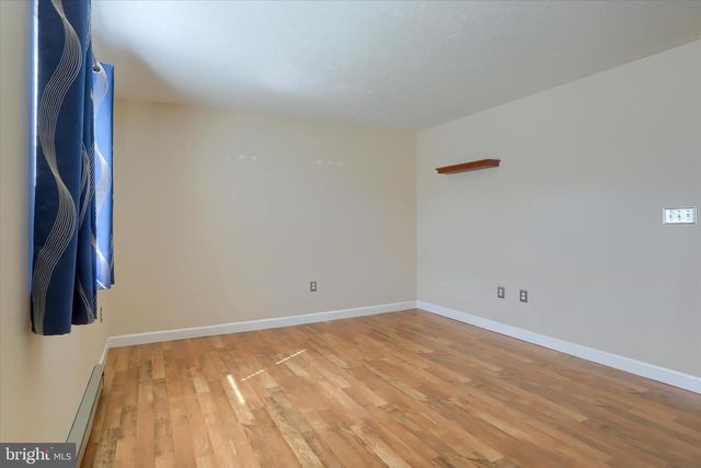 19 DOGWOOD LN, Cleona, PA 17042