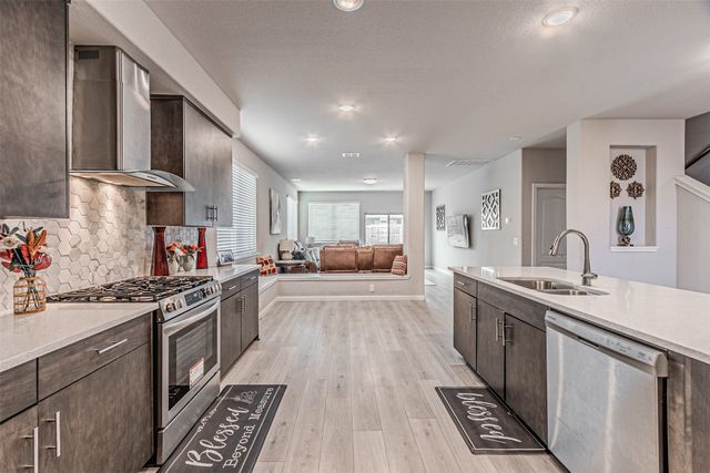 1128 Goldenrod Drive, Godley, TX 76044