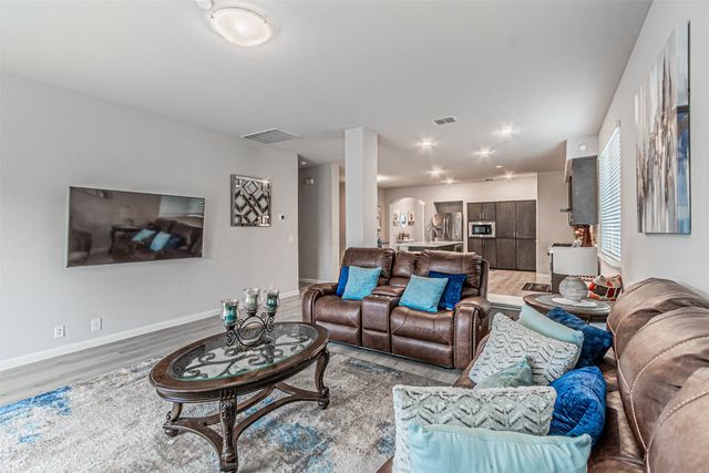 1128 Goldenrod Drive, Godley, TX 76044