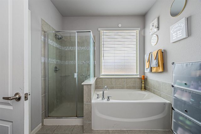 1128 Goldenrod Drive, Godley, TX 76044