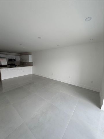 6070 W 19th Ave 315, Hialeah, FL 33012