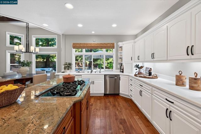 114 Pepperwood Ct, Danville, CA 94506