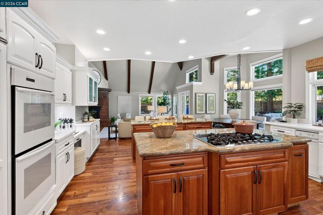 114 Pepperwood Ct, Danville, CA 94506