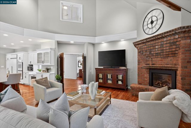 114 Pepperwood Ct, Danville, CA 94506