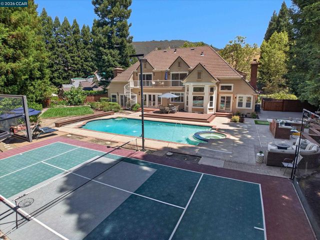 114 Pepperwood Ct, Danville, CA 94506