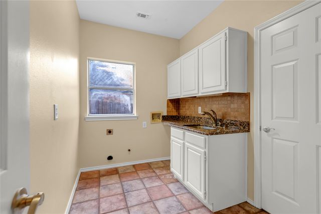 1012 Woodbriar Drive, Grapevine, TX 76051