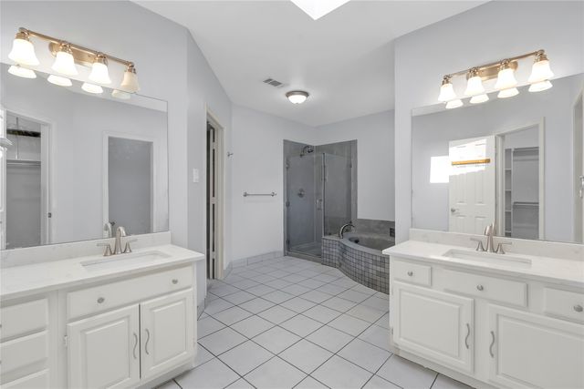 1012 Woodbriar Drive, Grapevine, TX 76051