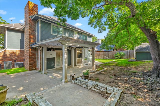 1012 Woodbriar Drive, Grapevine, TX 76051