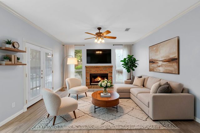 1012 Woodbriar Drive, Grapevine, TX 76051