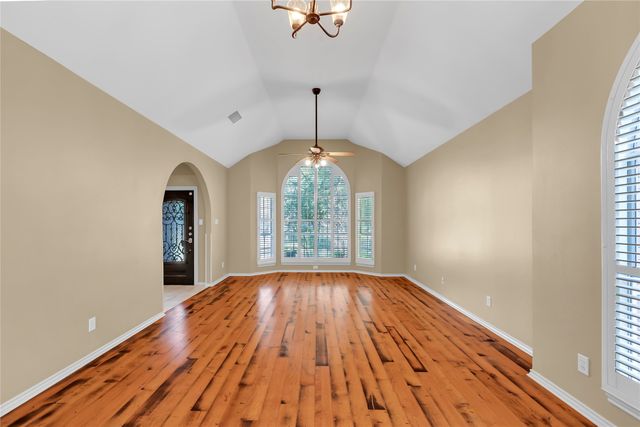 1012 Woodbriar Drive, Grapevine, TX 76051