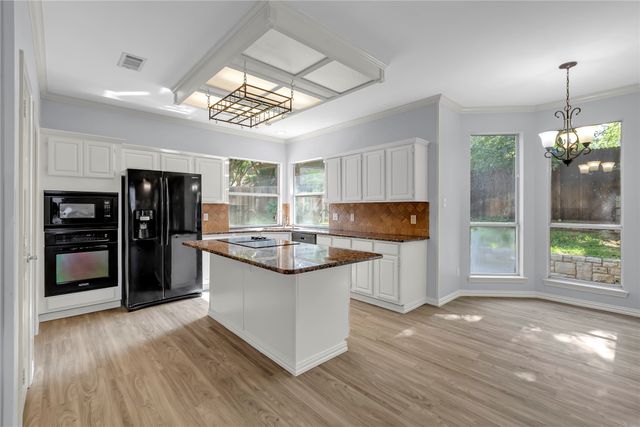 1012 Woodbriar Drive, Grapevine, TX 76051