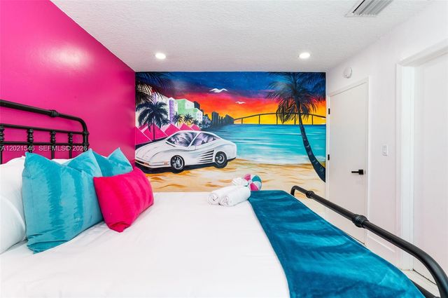 329 SE 12th Ave 2, Pompano Beach, FL 33060