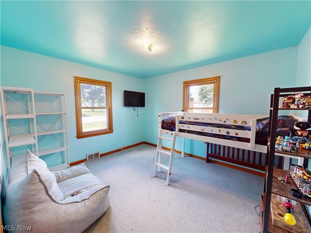 615 Edison Street, Struthers, OH 44471