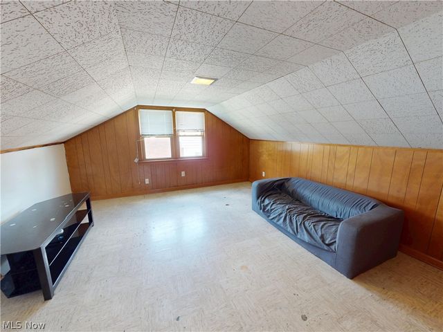 615 Edison Street, Struthers, OH 44471