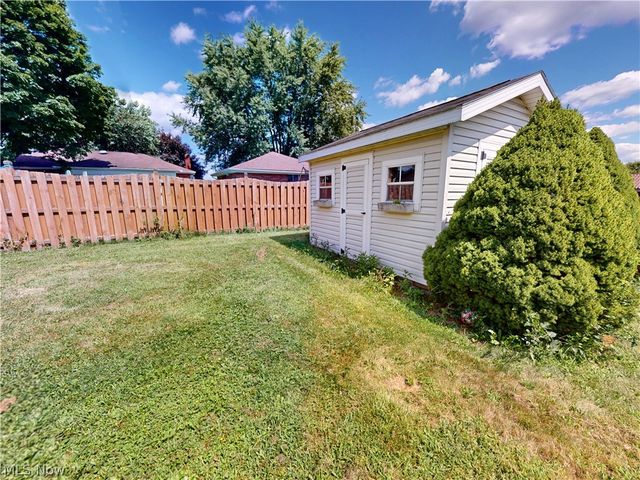 615 Edison Street, Struthers, OH 44471