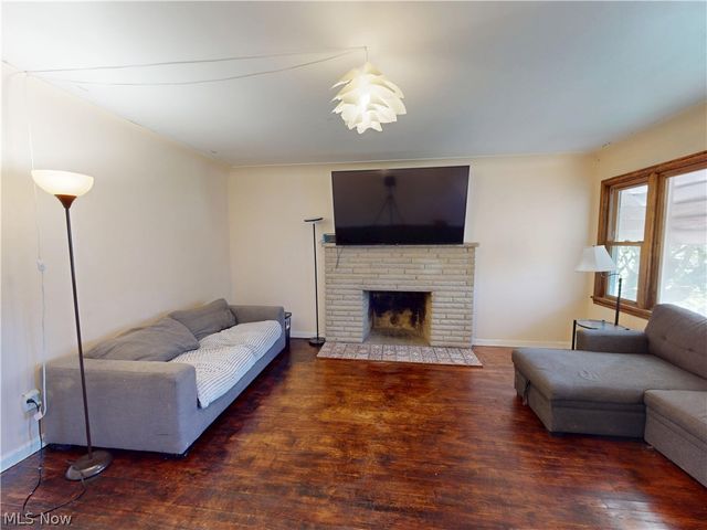 615 Edison Street, Struthers, OH 44471