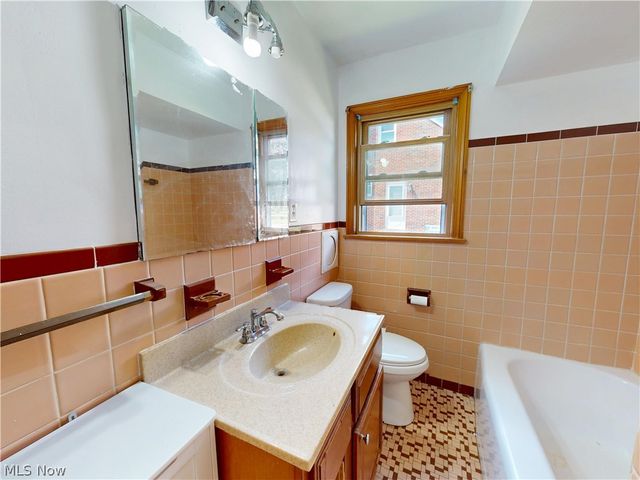 615 Edison Street, Struthers, OH 44471