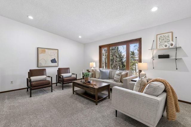 4841 Safari Court N, Eagan, MN 55122