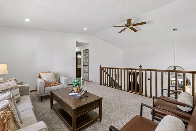 4841 Safari Court N, Eagan, MN 55122