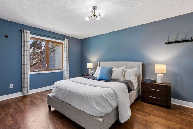 4841 Safari Court N, Eagan, MN 55122