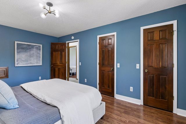 4841 Safari Court N, Eagan, MN 55122