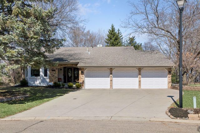 4841 Safari Court N, Eagan, MN 55122