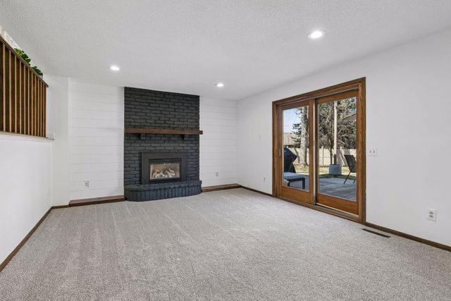 4841 Safari Court N, Eagan, MN 55122