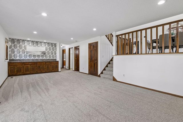 4841 Safari Court N, Eagan, MN 55122