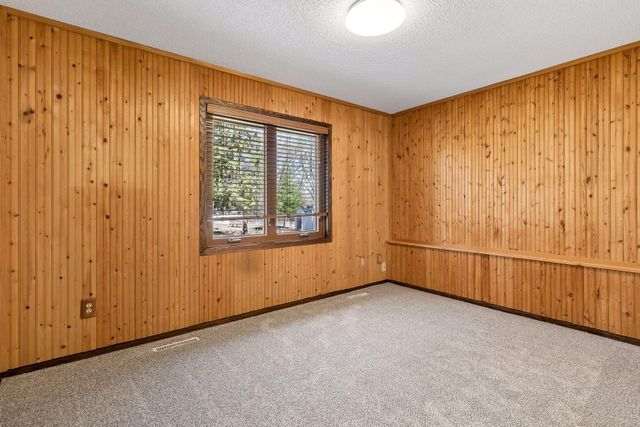 4841 Safari Court N, Eagan, MN 55122