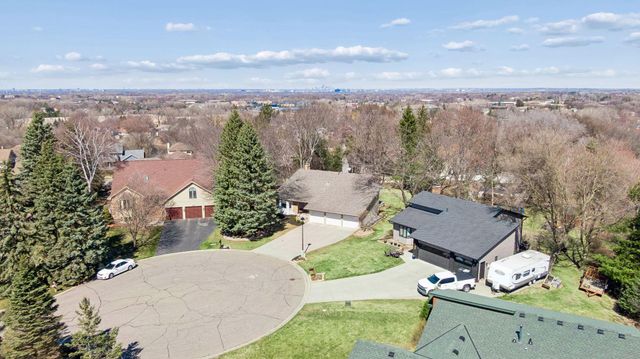 4841 Safari Court N, Eagan, MN 55122