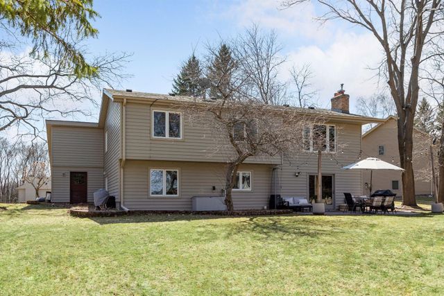4841 Safari Court N, Eagan, MN 55122