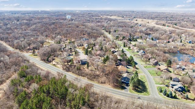 4841 Safari Court N, Eagan, MN 55122