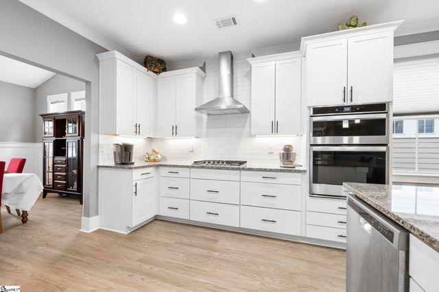 564 Backacre Court, Greer, SC 29651