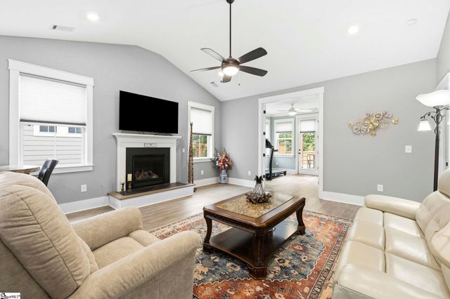 564 Backacre Court, Greer, SC 29651