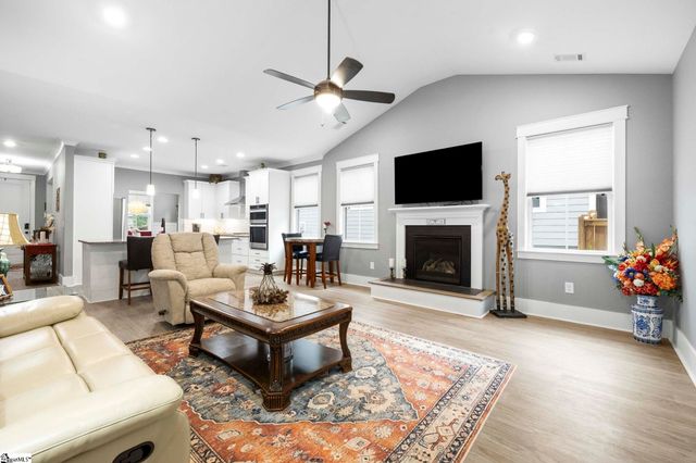 564 Backacre Court, Greer, SC 29651