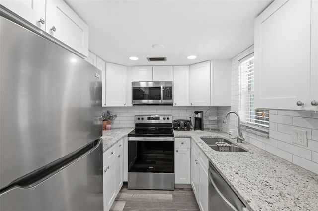 5245 AMULET DRIVE 306, New Port Richey, FL 34652
