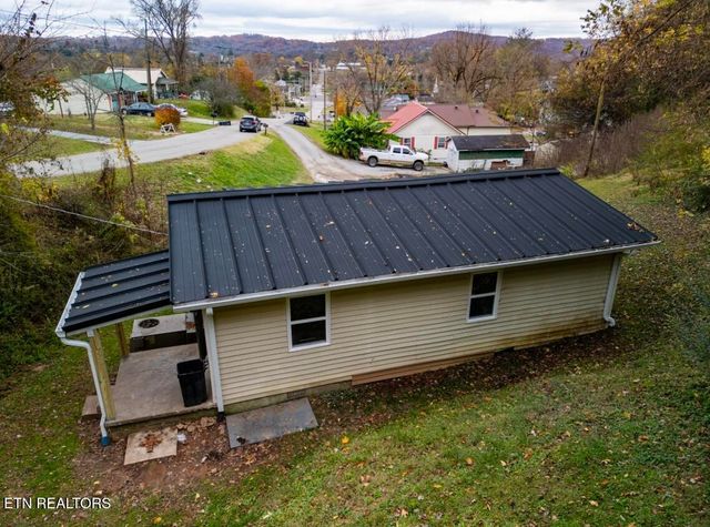 401 E Forrest St, Lafollette, TN 37766