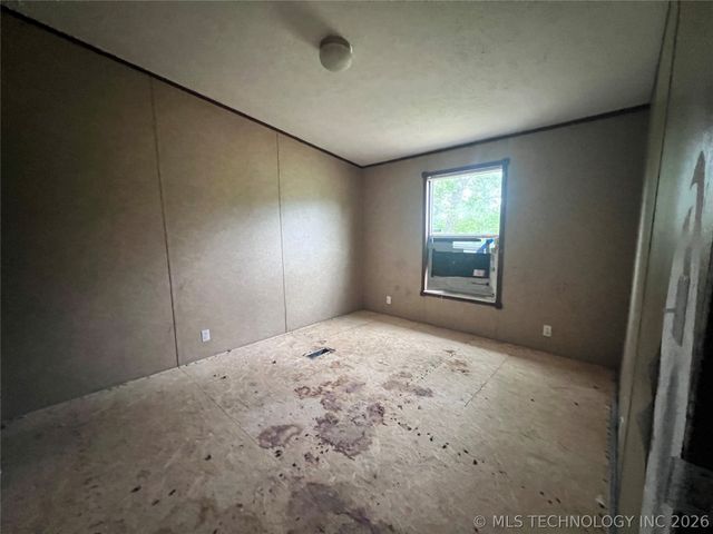 7016 E 303rd Street S, Porum, OK 74455