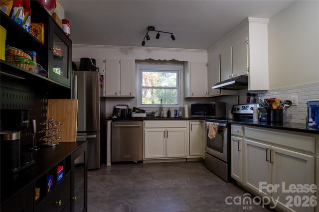 3520 Sargeant Drive, Charlotte, NC 28217